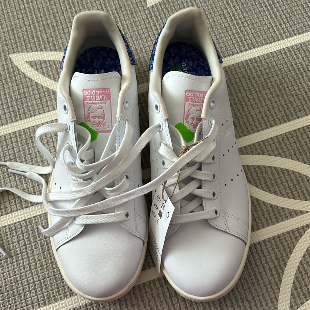 Women’s Adidas Stan Smith x KSENIASCHNAIDER White Floral Sneakers ID6533 Size 9